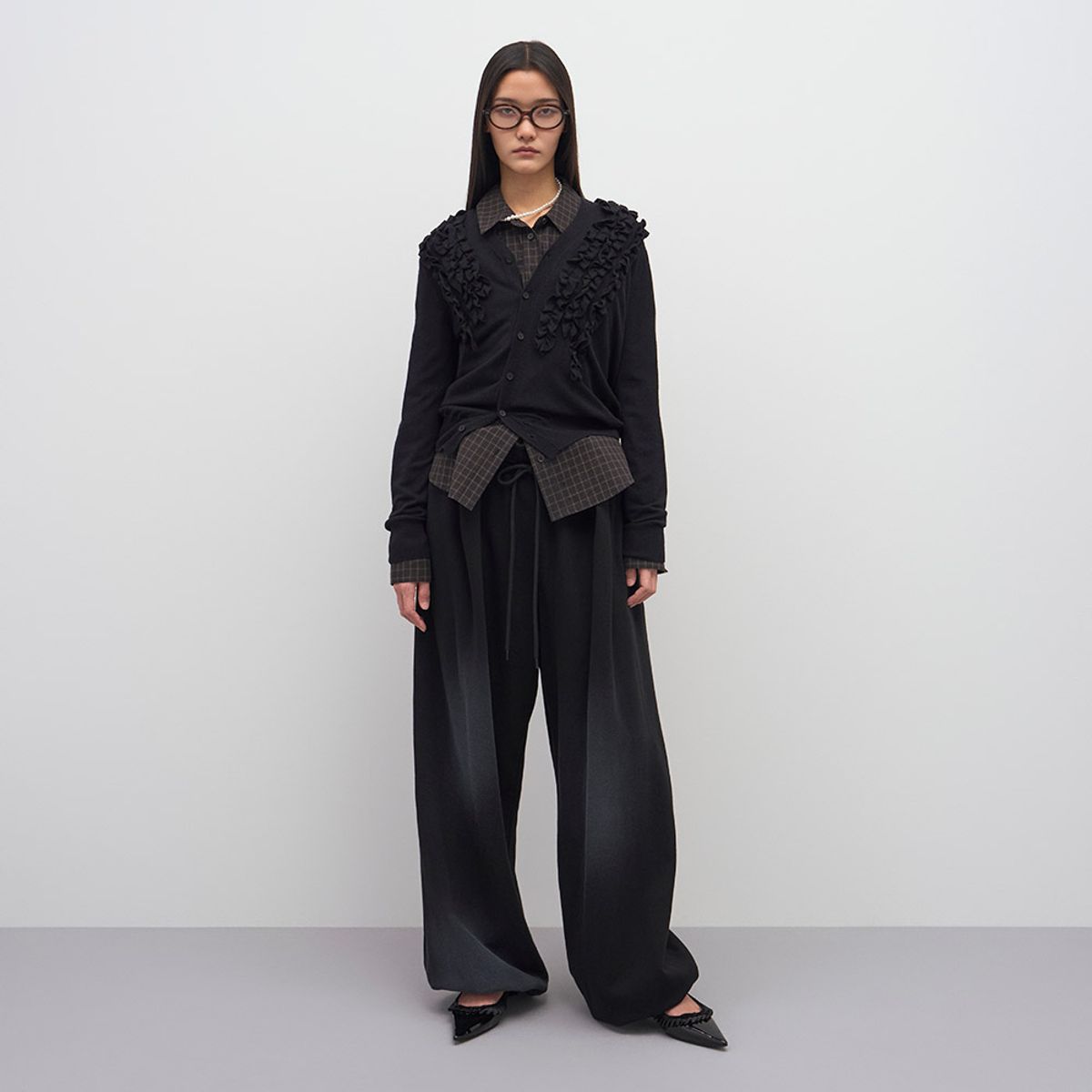 엘씨디씨티엠(LCDC™) ASYMMETRIC FRILL CARDIGAN