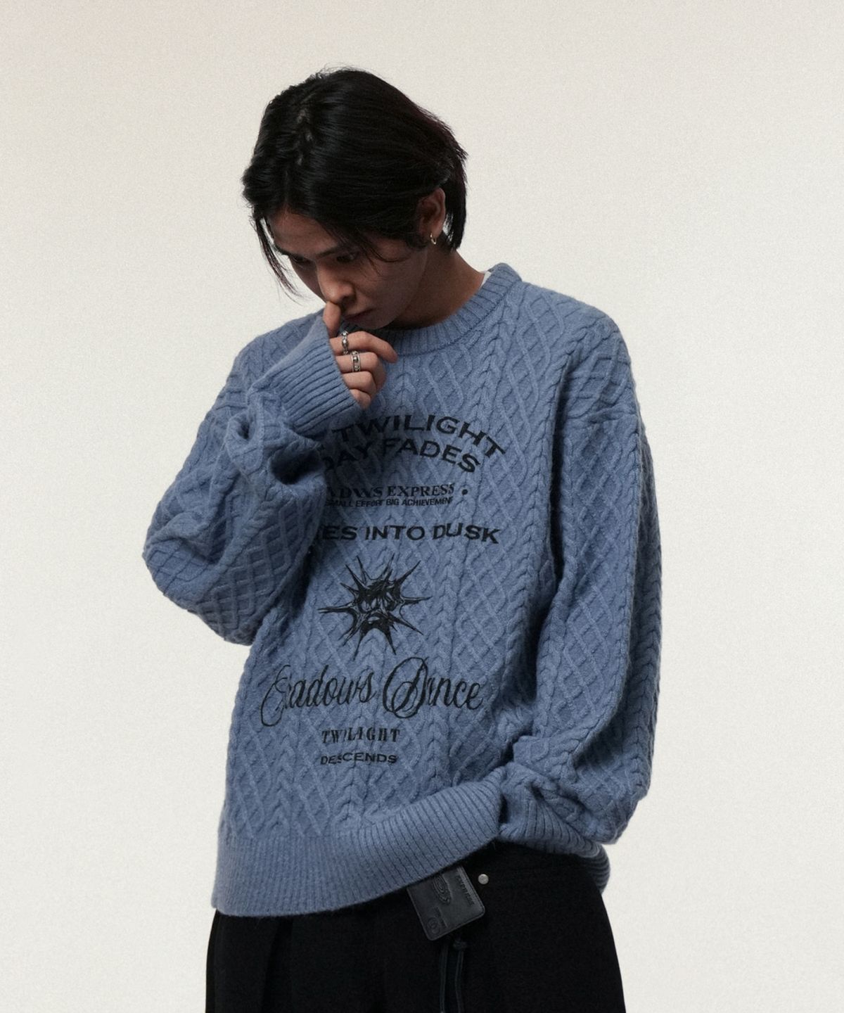 아이돈워너셀(IDWS) Dusky Day Crewneck Knit Blue