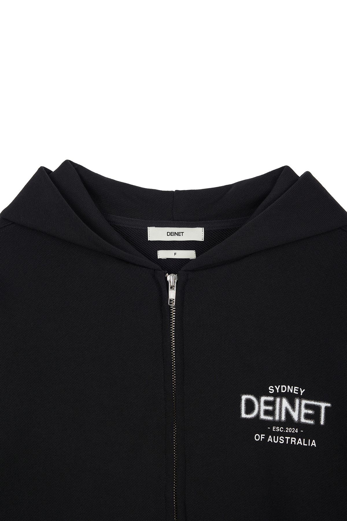 다이닛(DEINET) LOST IN SYDNEY ZIP-UP HOODIE IN BLACK