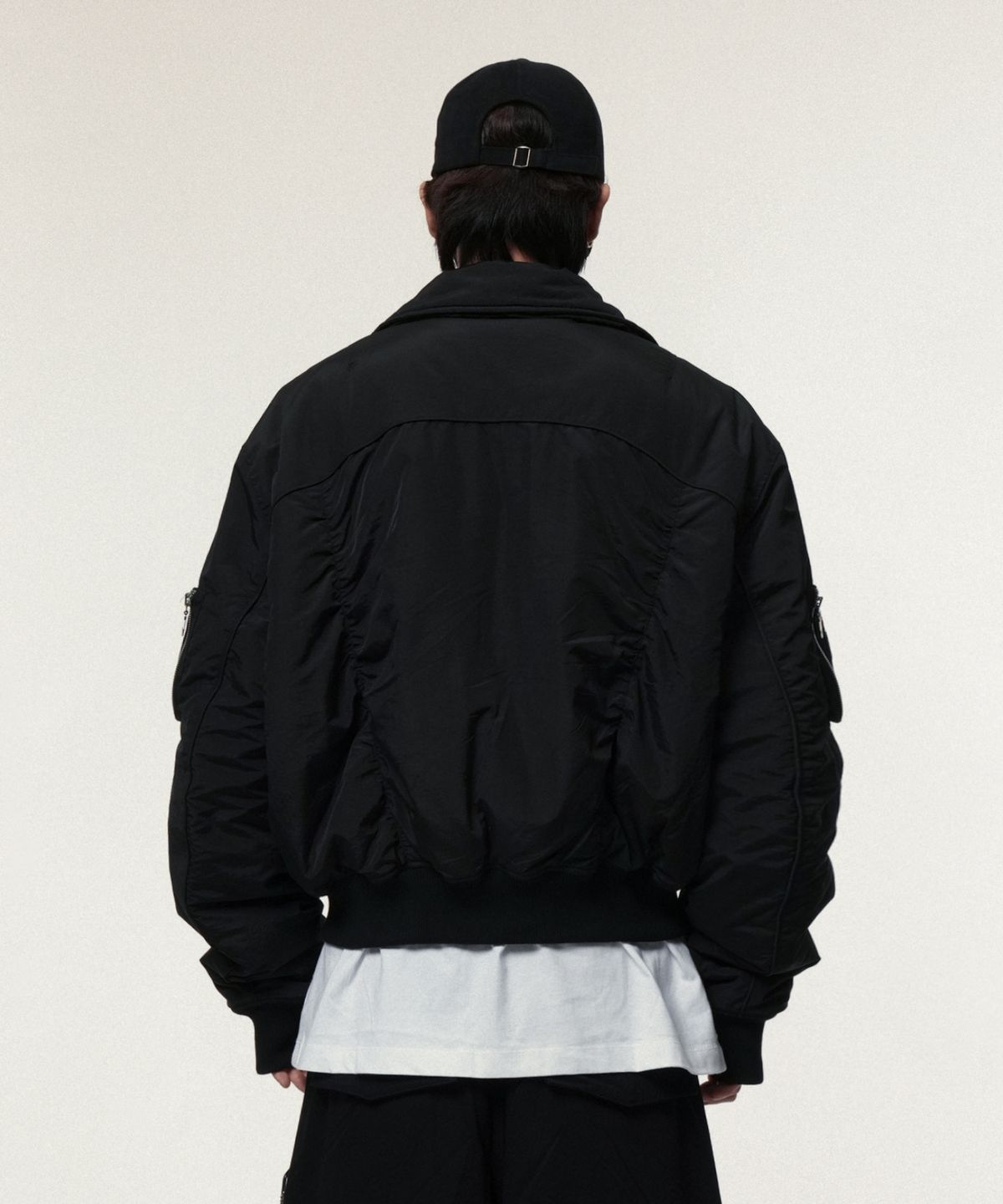 아이돈워너셀(IDWS) Solid High Neck Ma-1 Black