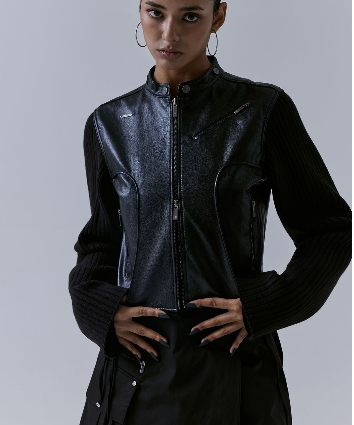 트리밍버드(TREEMINGBIRD) 2-way Collar Knit Sleeve Vintage Leather Jacket [ Black ]