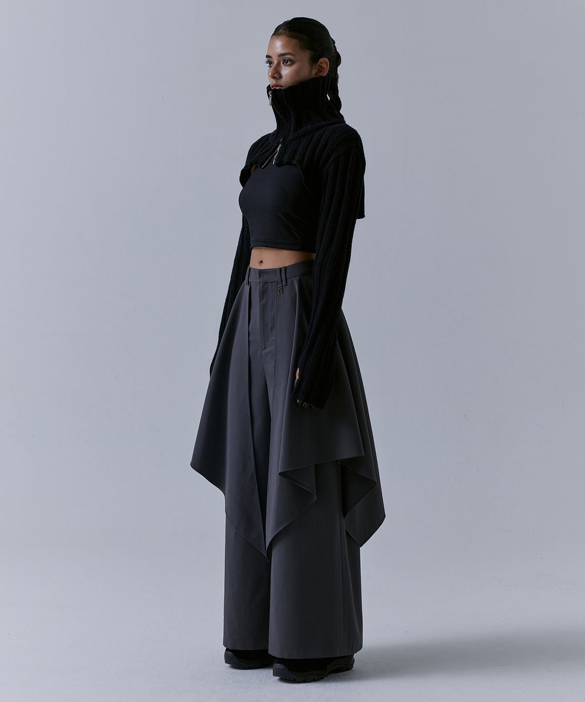 트리밍버드(TREEMINGBIRD) High-neck Bolero Knit Zip-up [ Black ]
