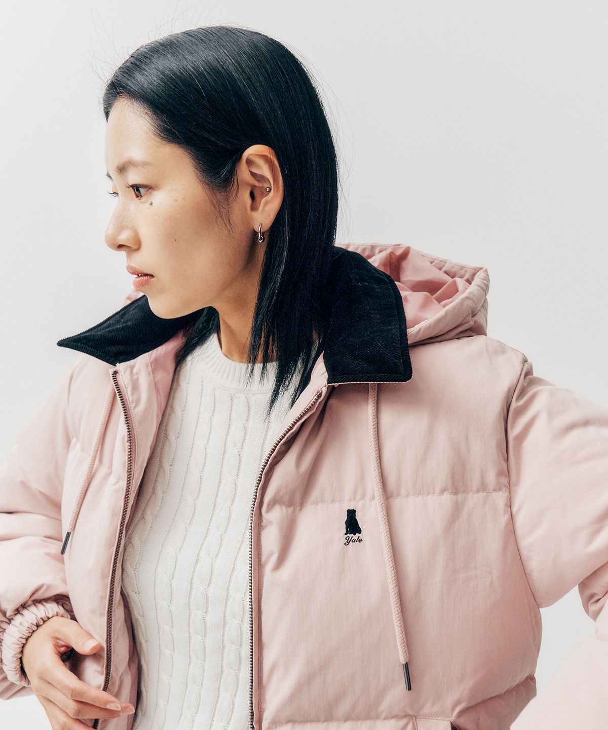 예일(YALE) 탈부착 후드 쇼트 푸퍼 자켓_핑크
