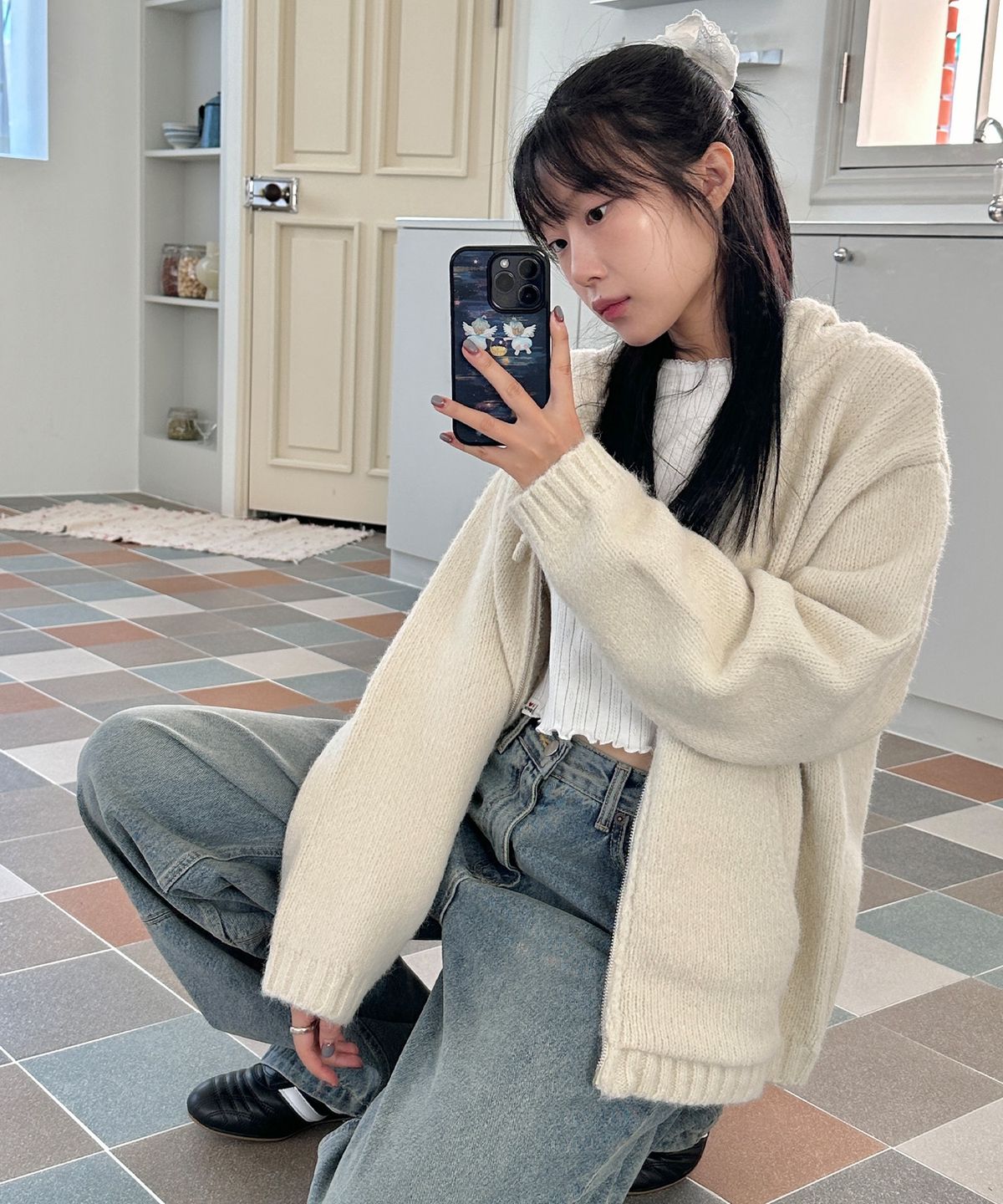 피지컬 디파트먼트(PHYSICAL DEPARTMENT) 하트애플 니트 후드집업_아이보리