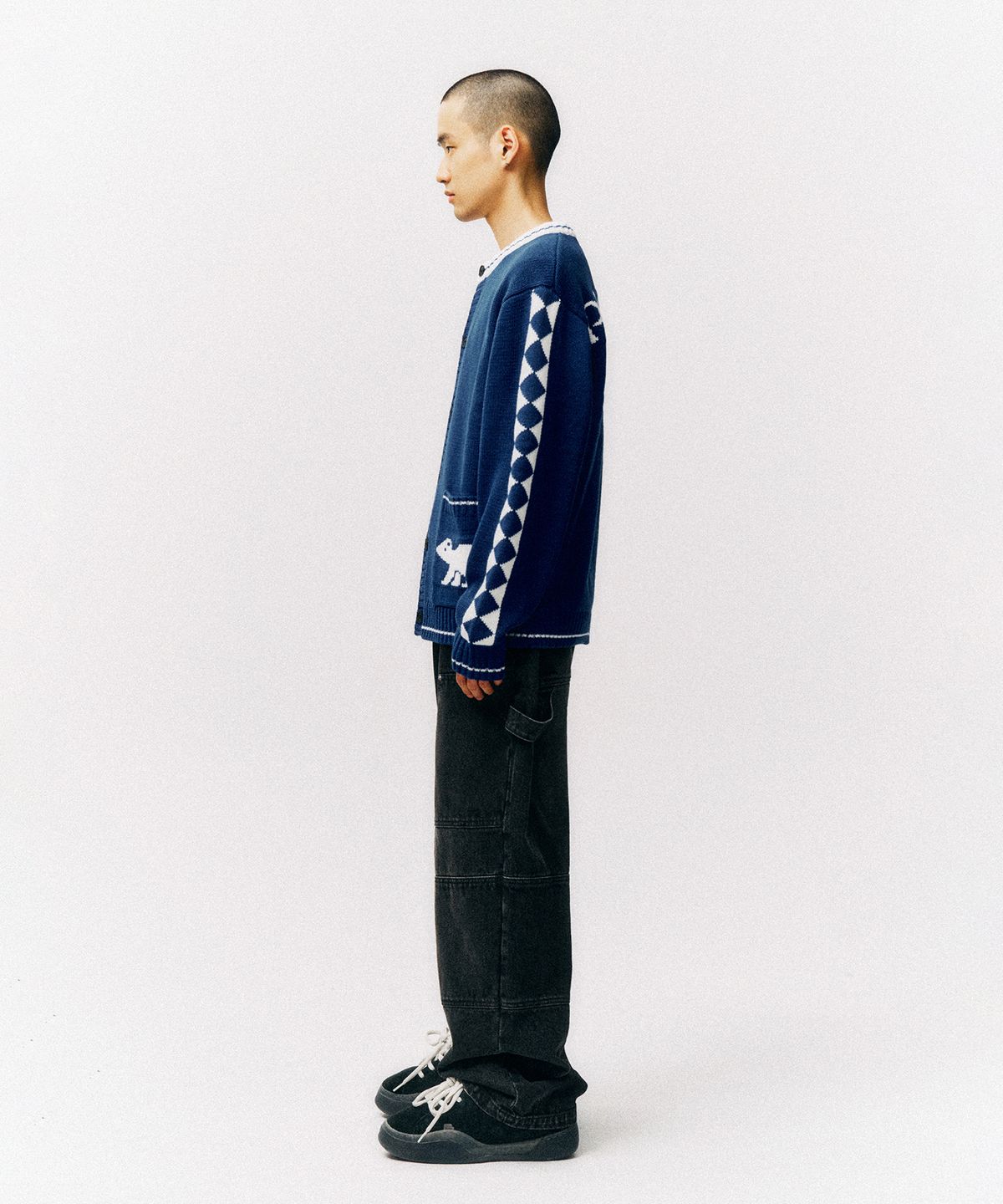 피지컬 디파트먼트(PHYSICAL DEPARTMENT) 베어 라운드넥 가디건_블루