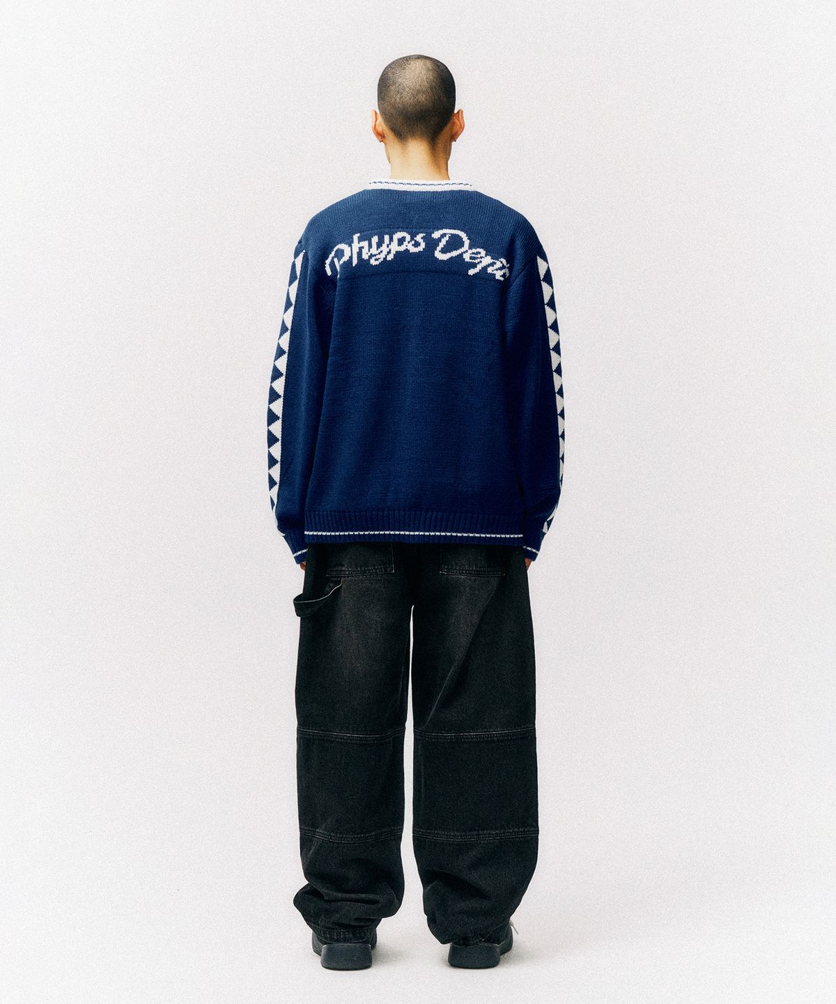 피지컬 디파트먼트(PHYSICAL DEPARTMENT) 베어 라운드넥 가디건_블랙