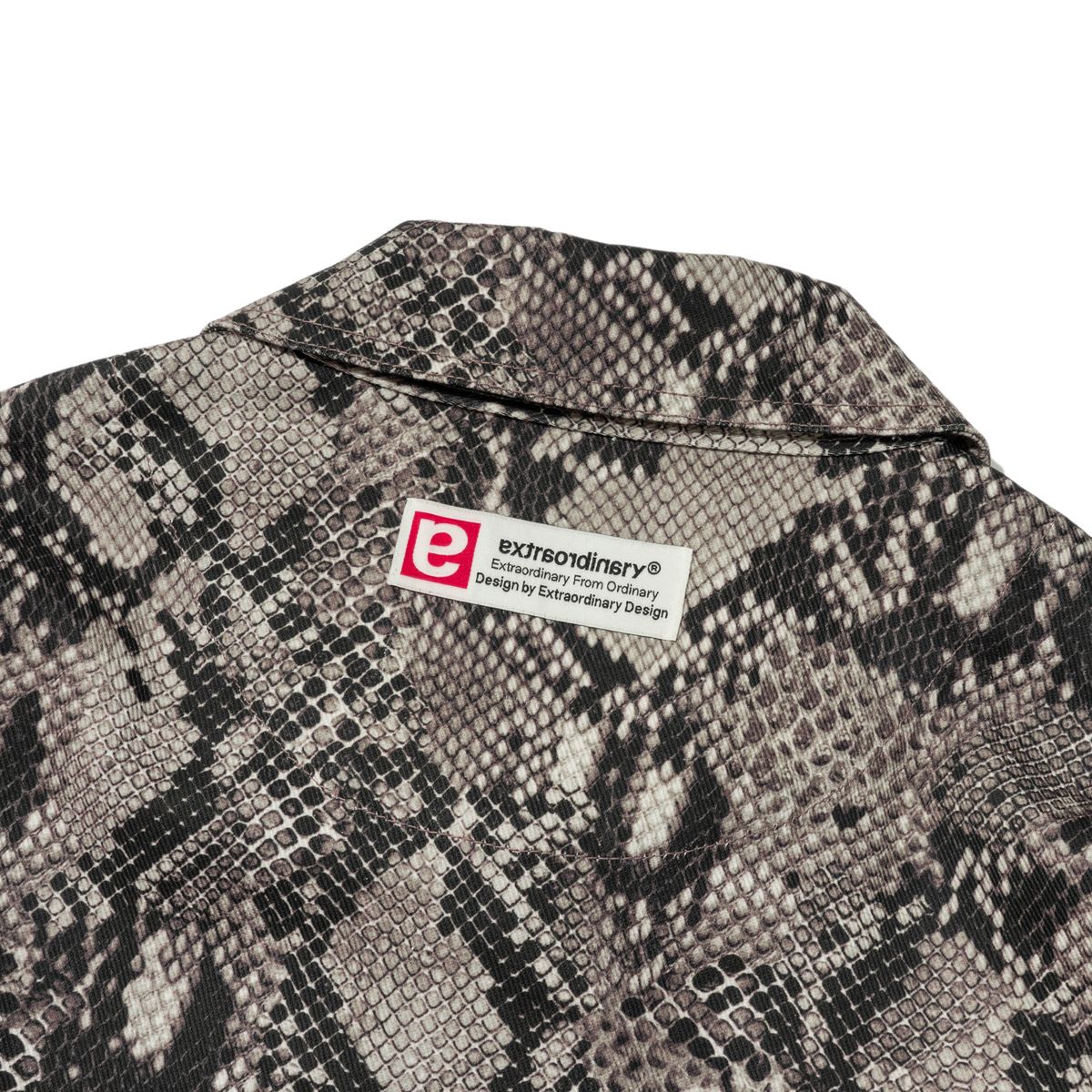 엑스트라오디너리(EXTRAORDINARY) PYTHON TRUCKER JACKET GRAY