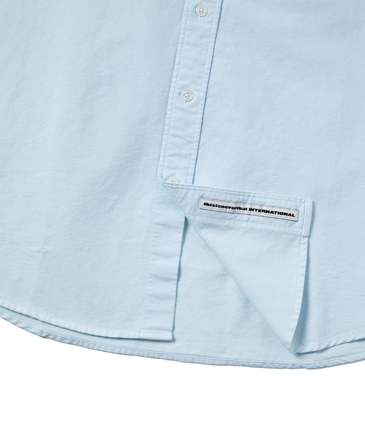 디스이즈네버댓(THISISNEVERTHAT) Overdyed T-Logo Oxford Shirt Blue