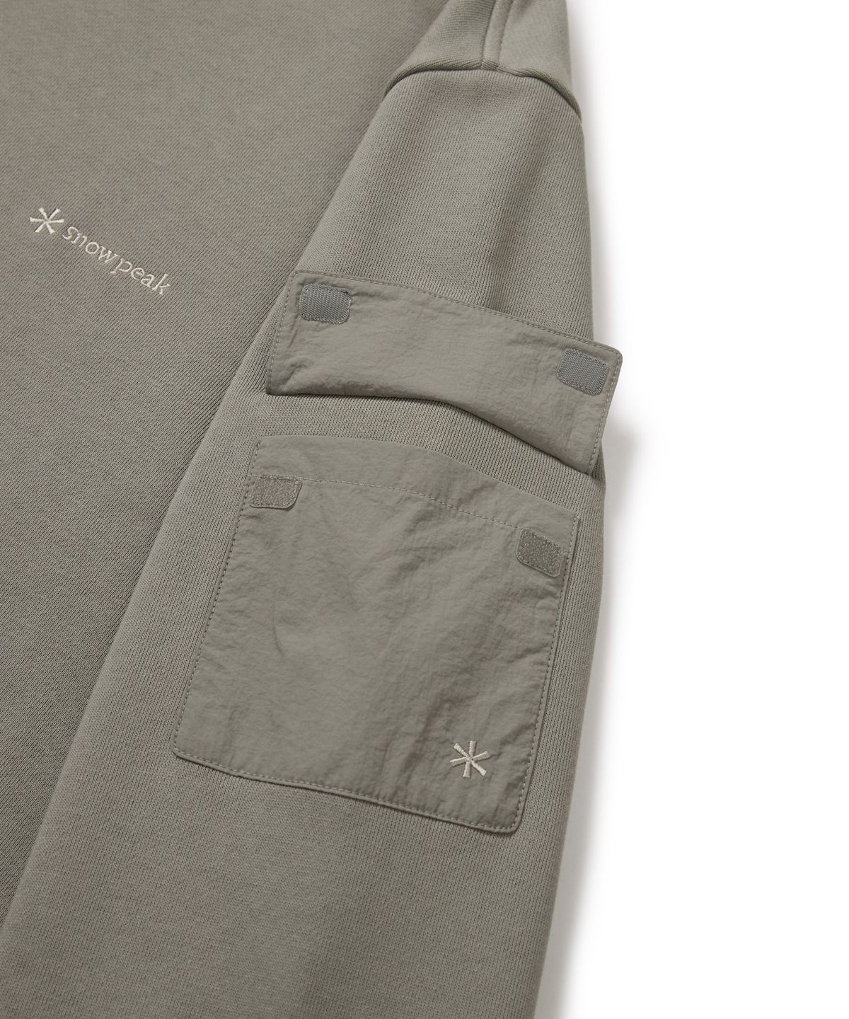 스노우피크 어패럴(SNOWPEAK APPAREL) 랜드 포켓 맨투맨 (S24FMFHT60) Khaki Gray