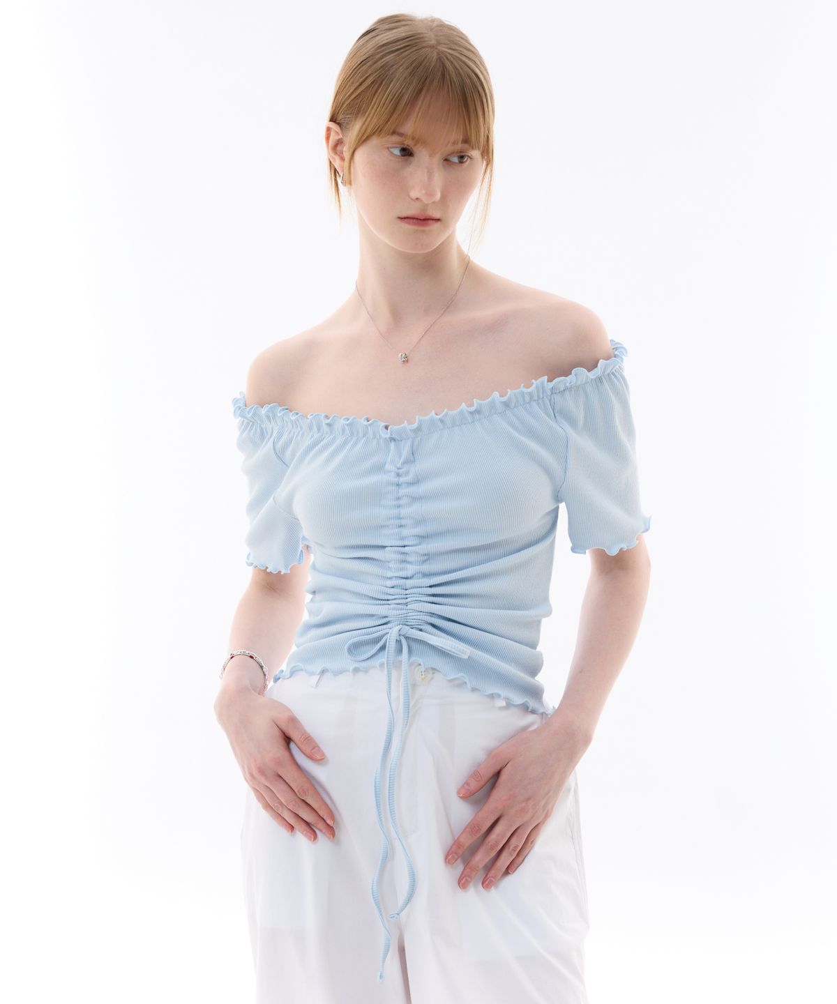 아리킴(ARIKIM) XOXO OFF-SHOULDER / SKY BLUE