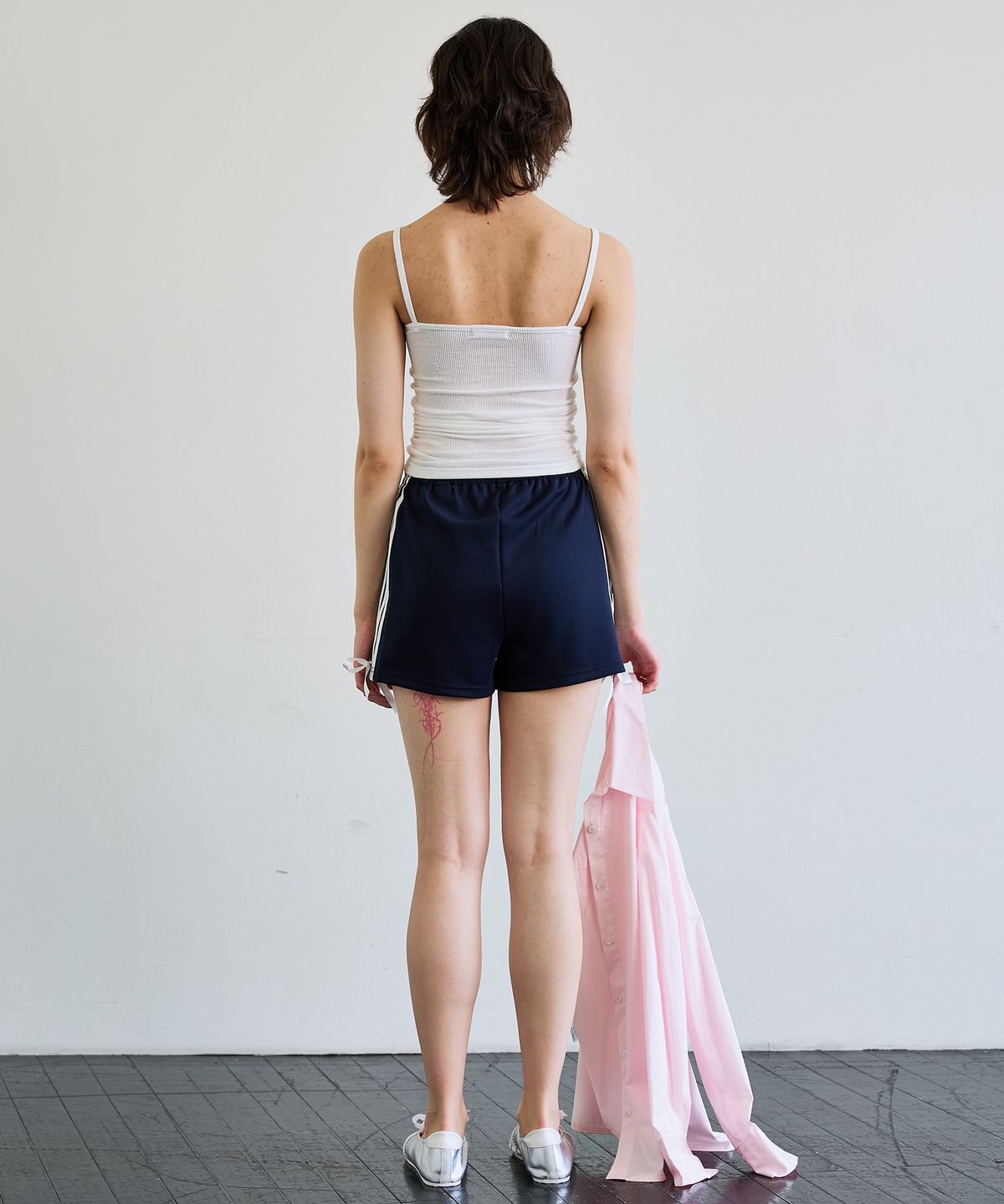 아리킴(ARIKIM) ALLURE BUSTIER SLEEVELESS / WHITE