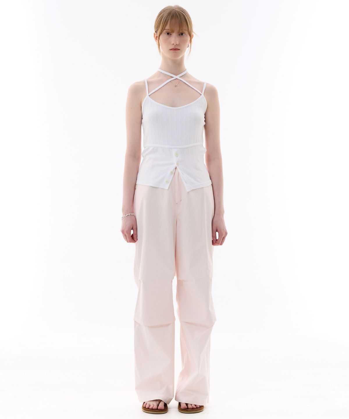 아리킴(ARIKIM) EVAN SLEEVELESS TOP / WHITE