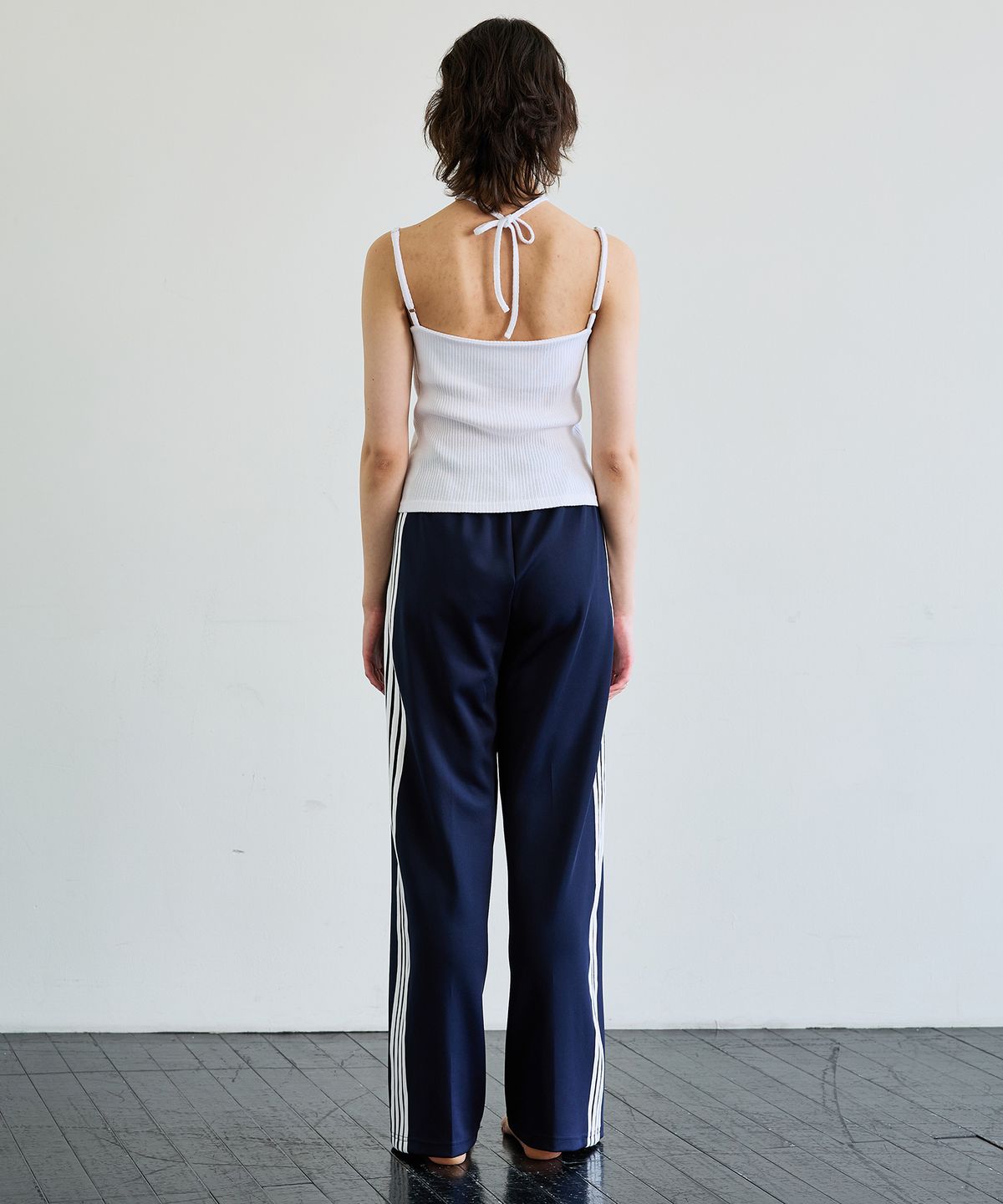 아리킴(ARIKIM) WINSOME BUSTIER SLEEVELESS / WHITE