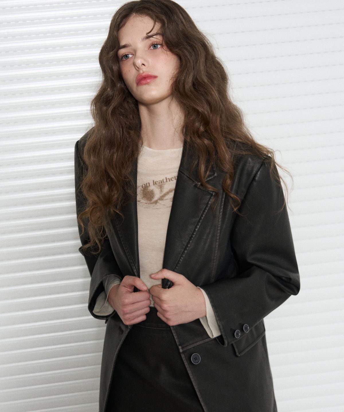 레더리(LEATHERY) 워시드 레더 블레이저 [WASHED BLACK]