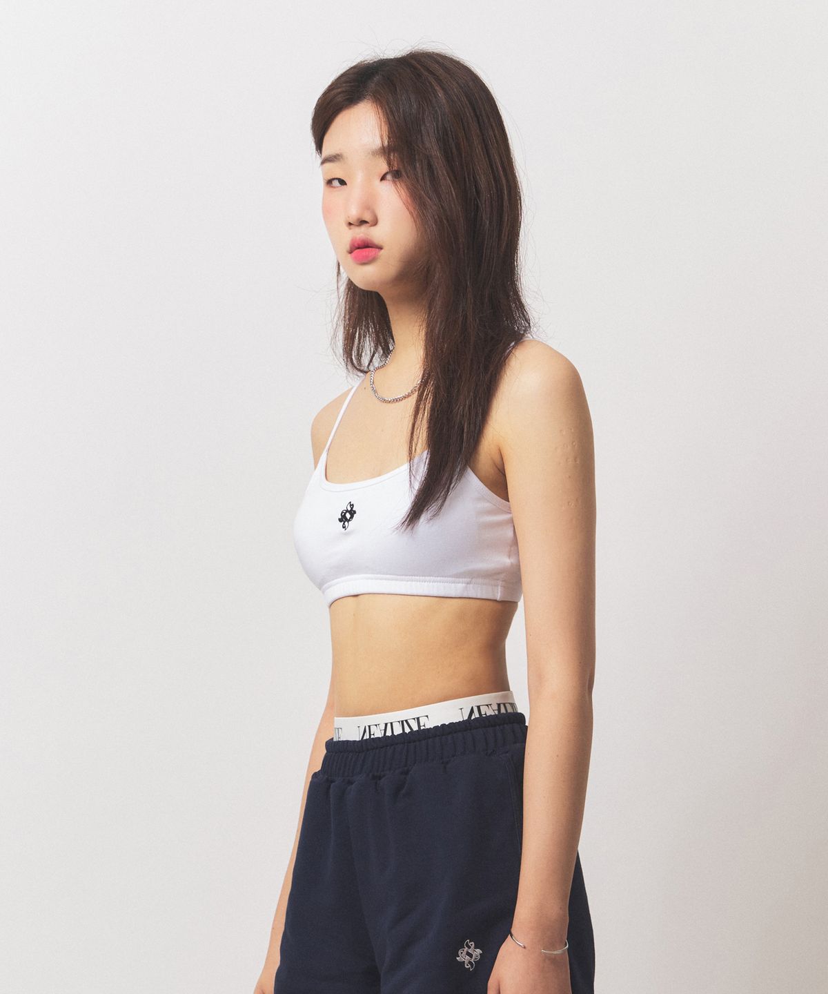 닐라이즈(NEALIZE) Symbol Logo Bra Top White