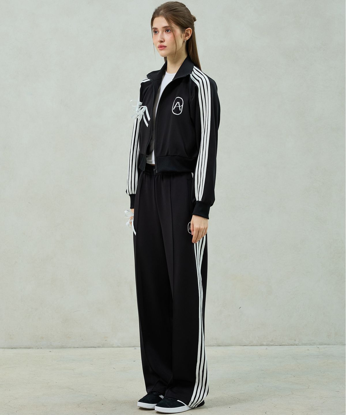 아리킴(ARIKIM) RIBBON JERSEY TRACK TOP / BLACK