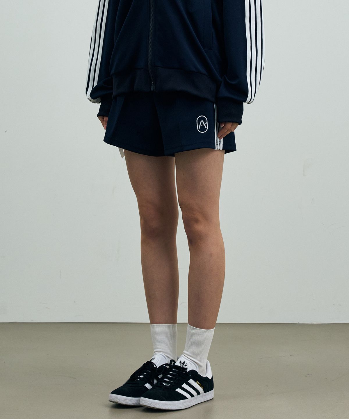 아리킴(ARIKIM) RIBBON JERSEY TRACK SHORTS PANTS / NAVY