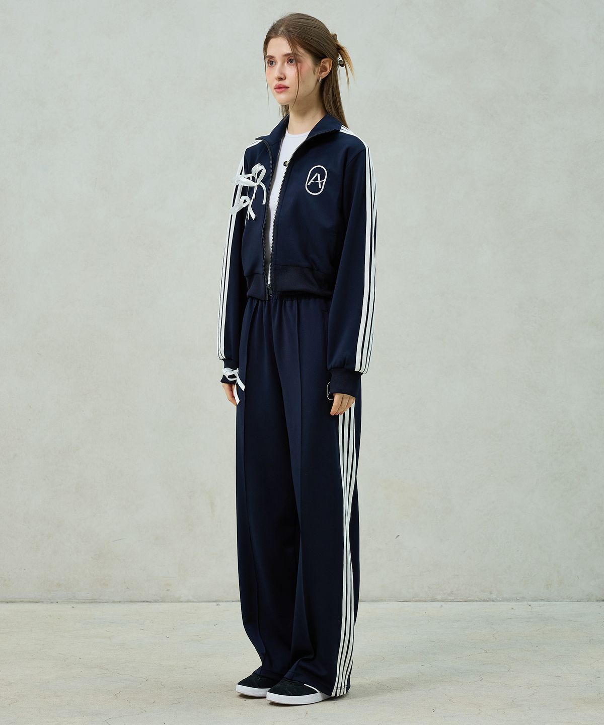 아리킴(ARIKIM) RIBBON JERSEY TRACK TOP / NAVY