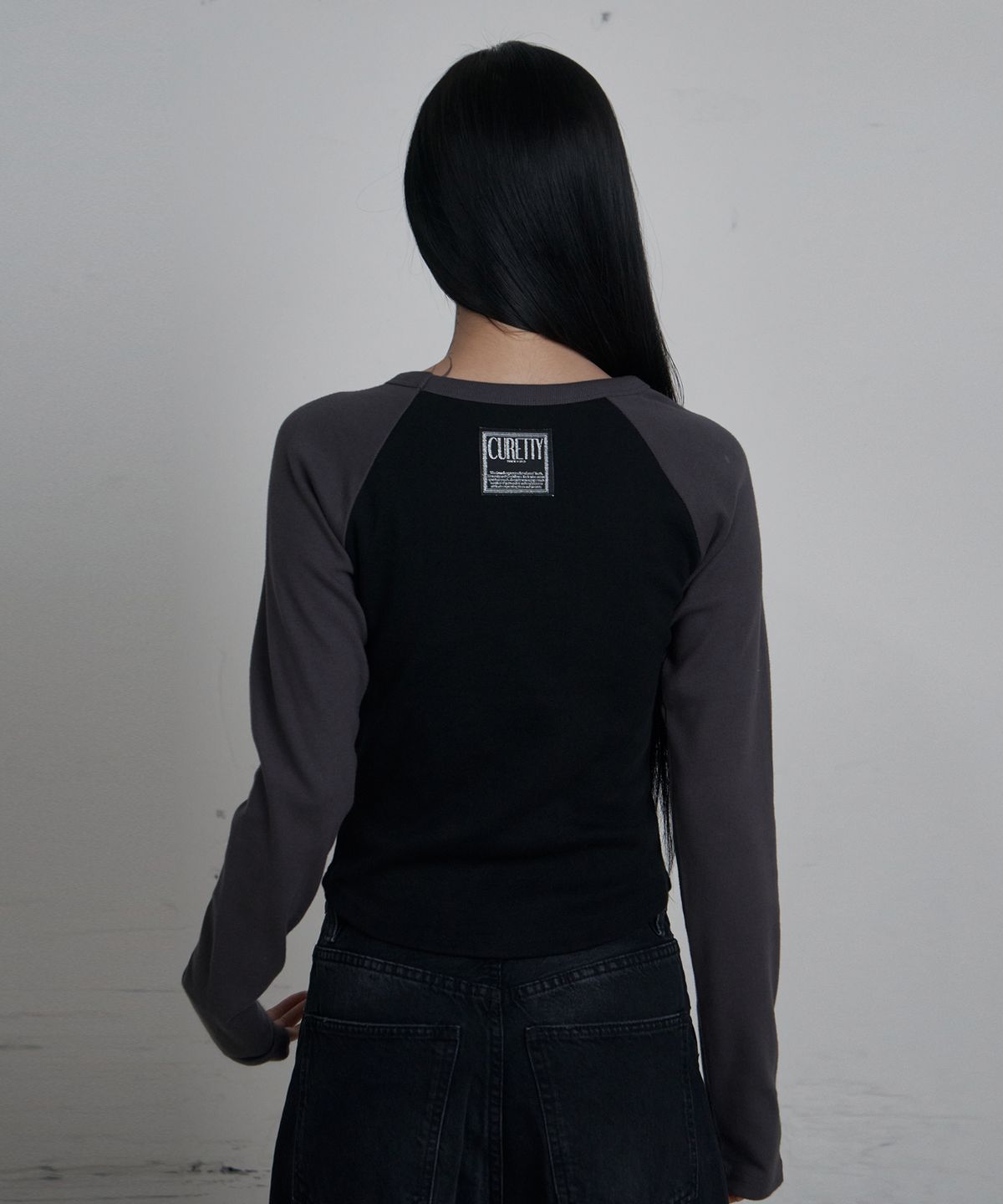 큐리티(CURETTY) C RAGLAN LONG SLEEVE T-SHIRT_BLACK
