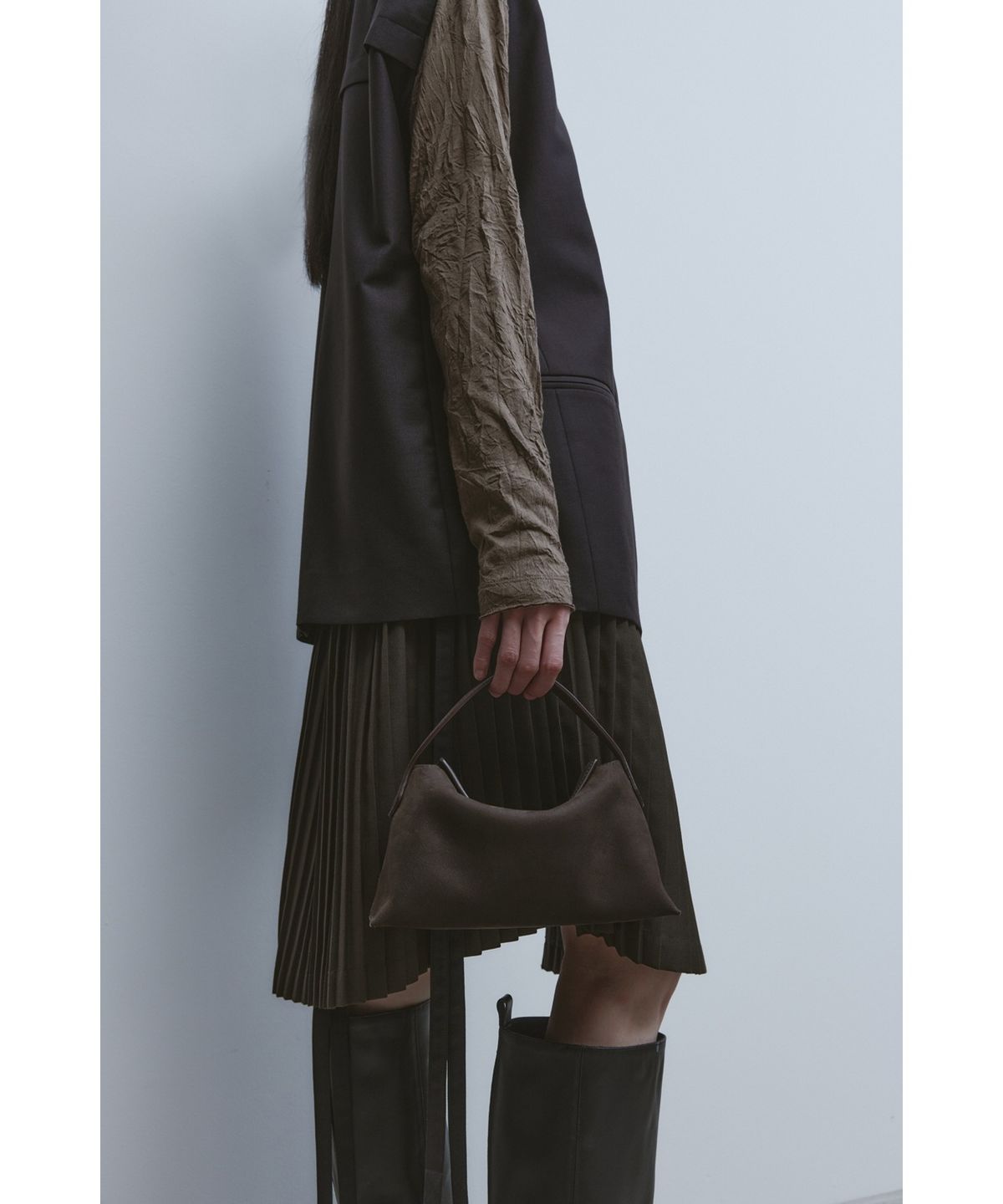 유스(YOUTH) Asymmetric Pleated Midi Skirt - Brown