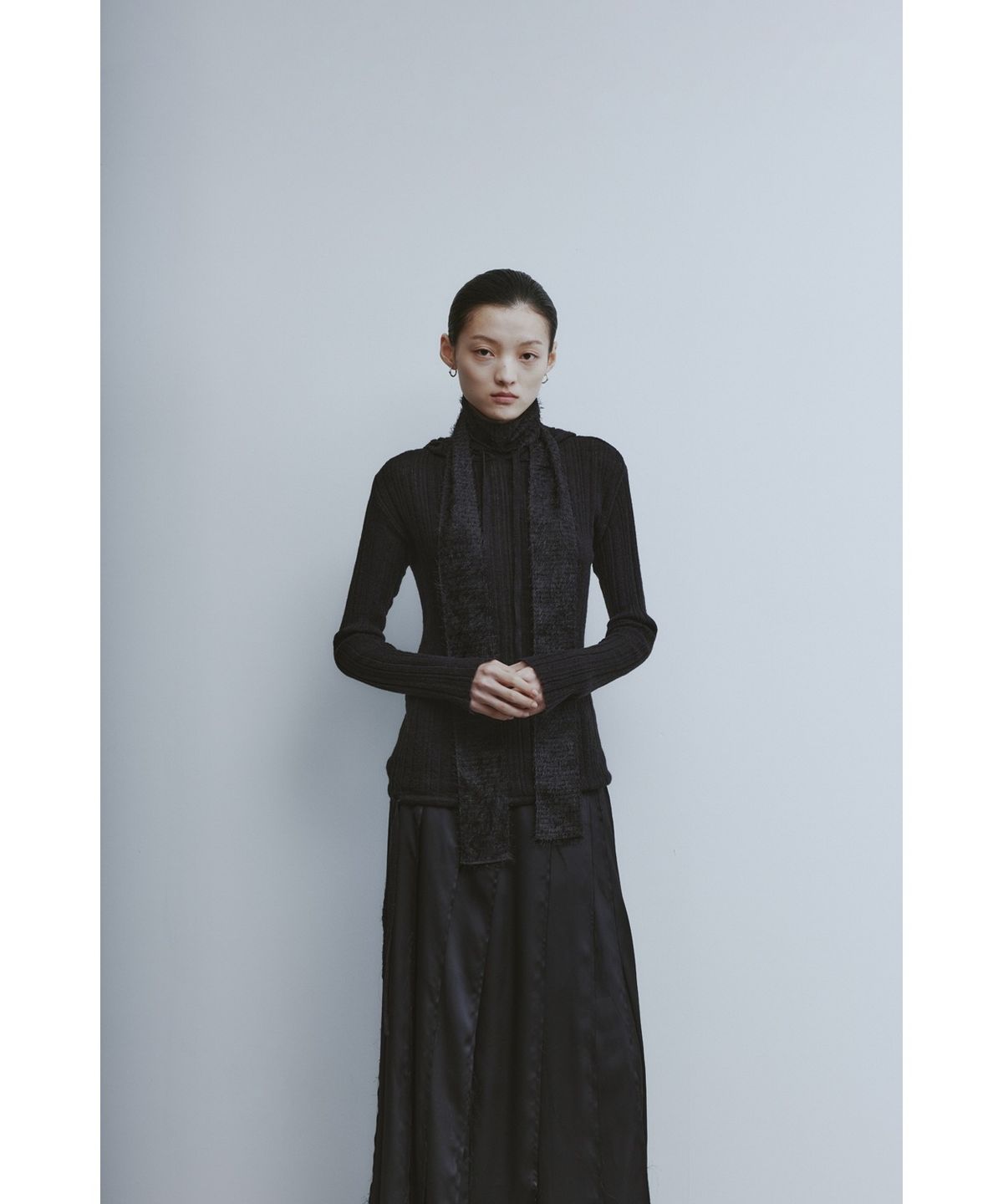 유스(YOUTH) Hooded Knit Top - Black