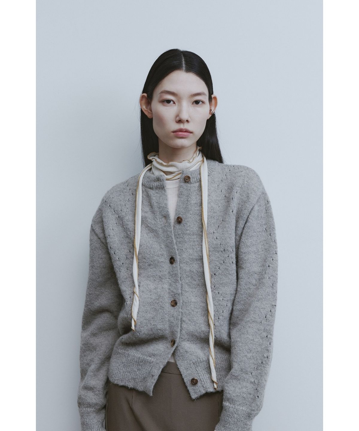 유스(YOUTH) Argyle Punching Knit Cardigan - Light Grey