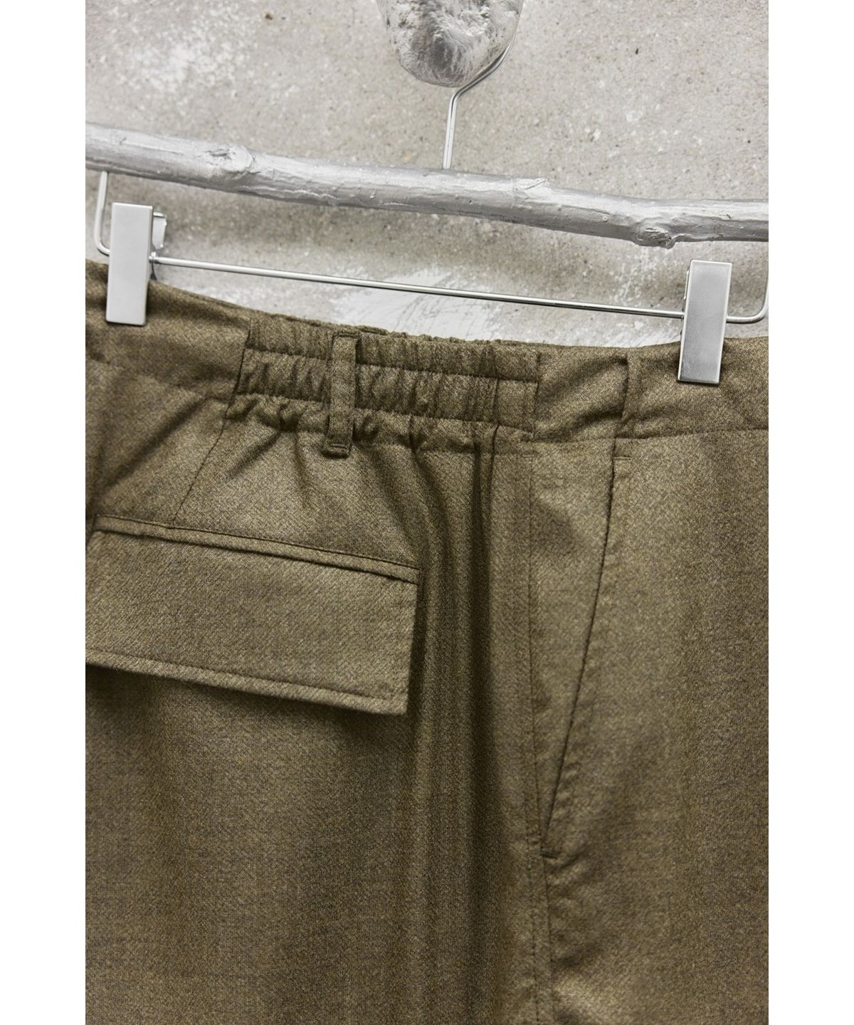 유스(YOUTH) Strap Wide Cargo Pants - Beige