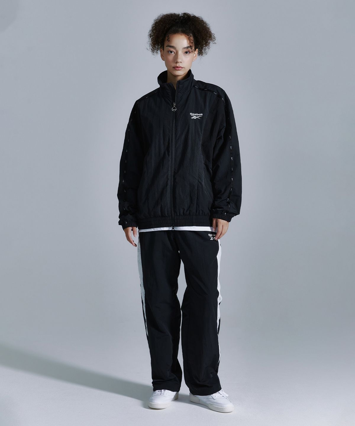 리복(REEBOK) 라이벌 윈드 브레이커 - 블랙