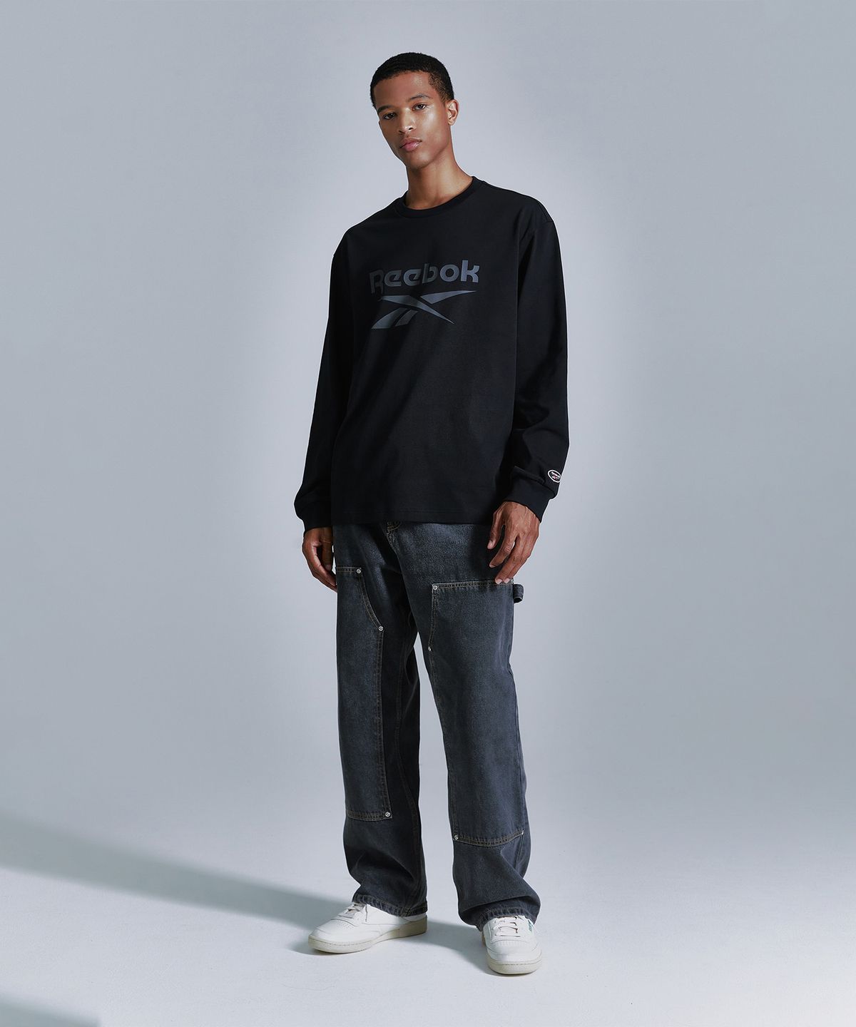 리복(REEBOK) 벡터 아카이브 롱슬리브 - 블랙