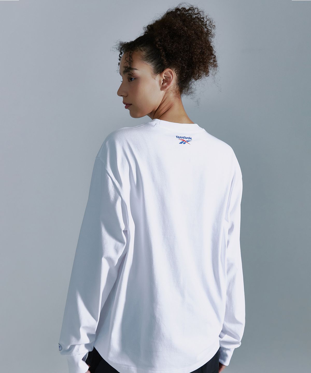 리복(REEBOK) 벡터 아카이브 롱슬리브 - 화이트