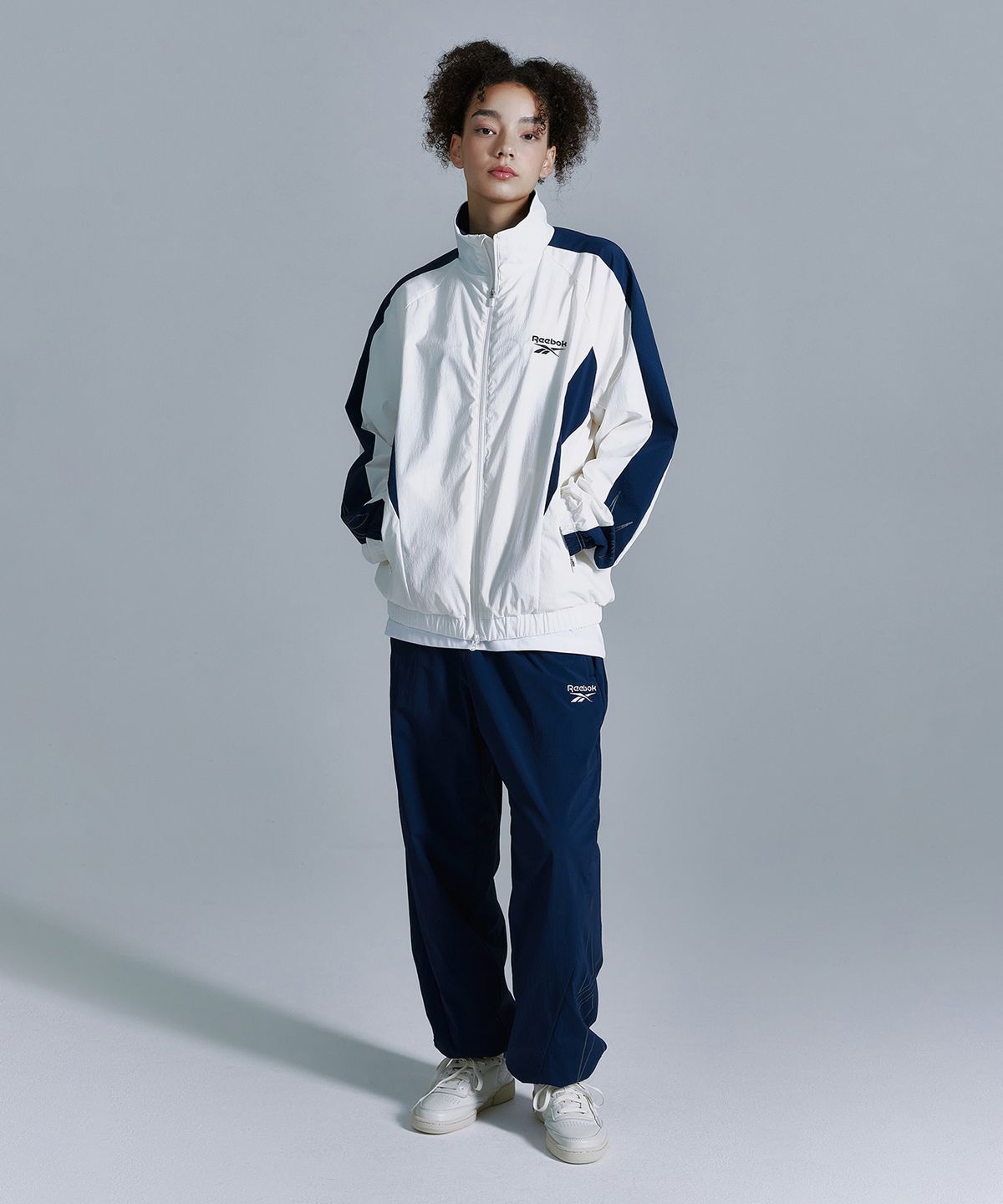 리복(REEBOK) 플로우 윈드 브레이커 - 화이트