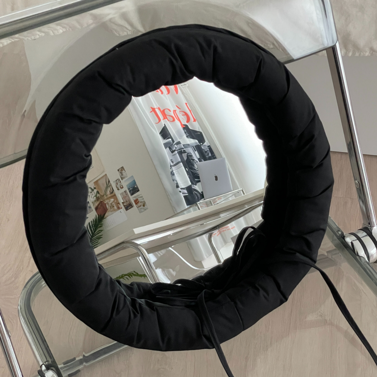 포레울(FOREWOOL) 패브릭 쿠션거울 White/ Black