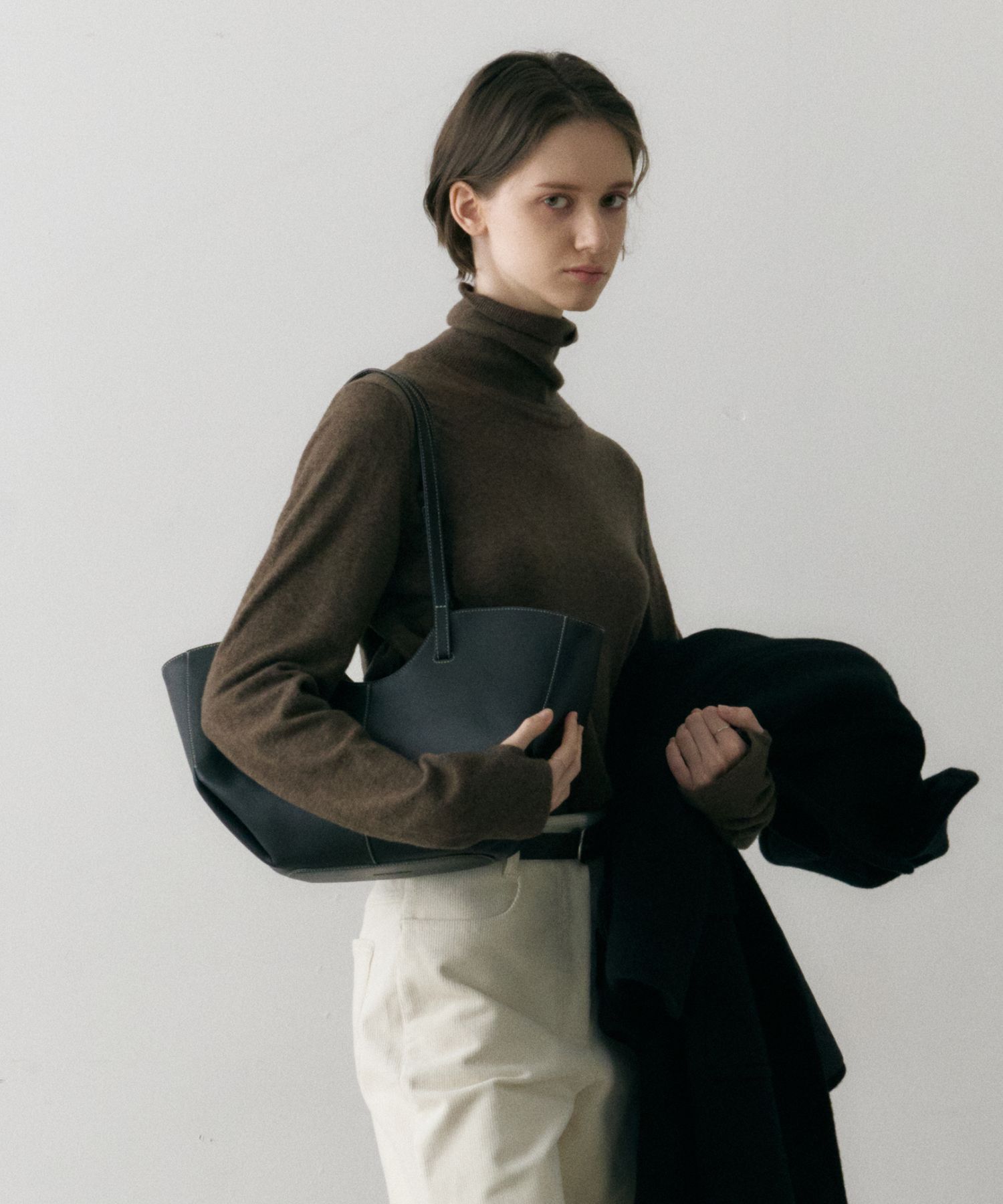 ★OSTKAKA★ Fiore Shopper Bag Canvas Black 720155925_3.png