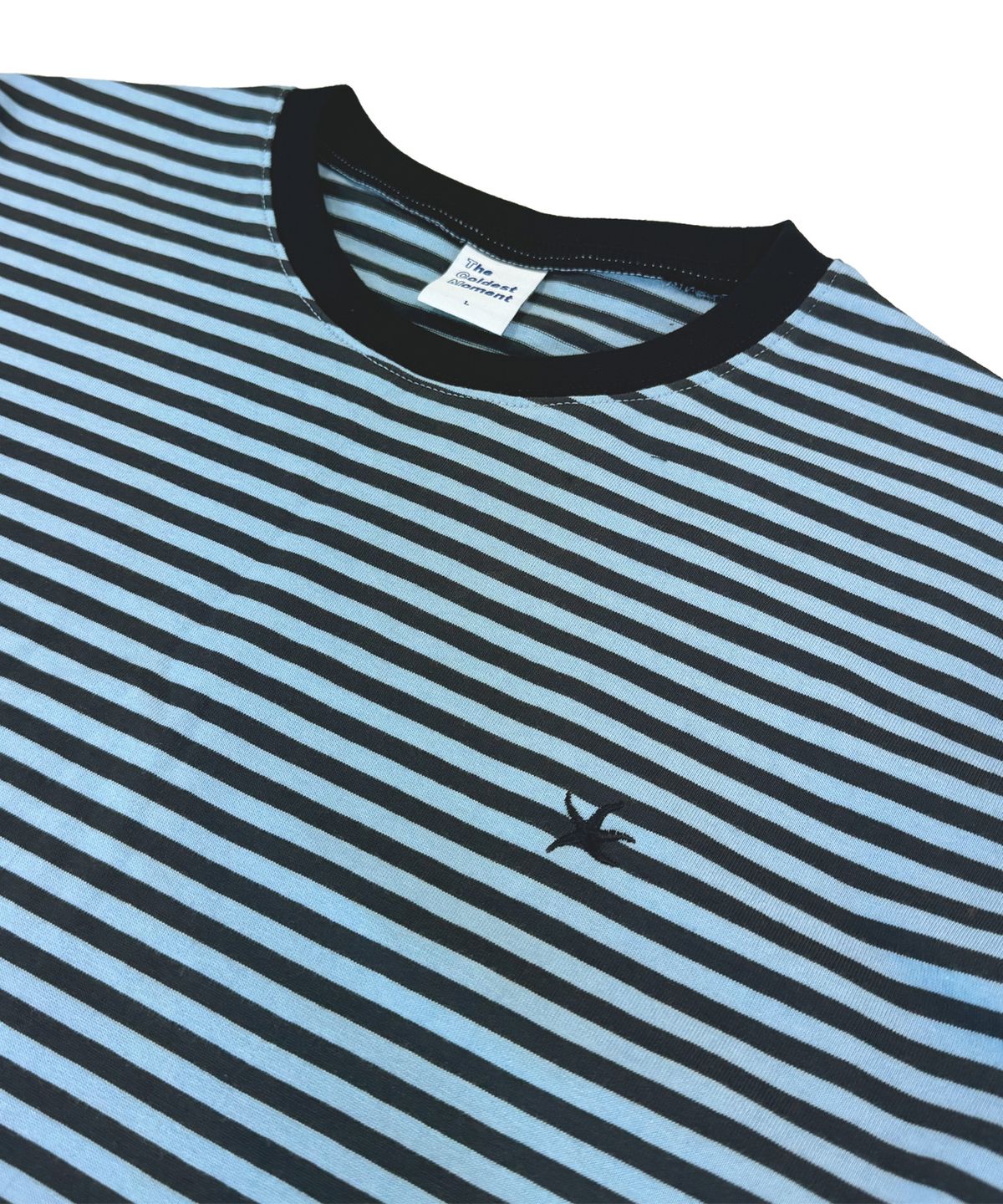 더콜디스트모먼트(THE COLDEST MOMENT) TCM mini logo stripe long sleeve (sky blue/charcoal)