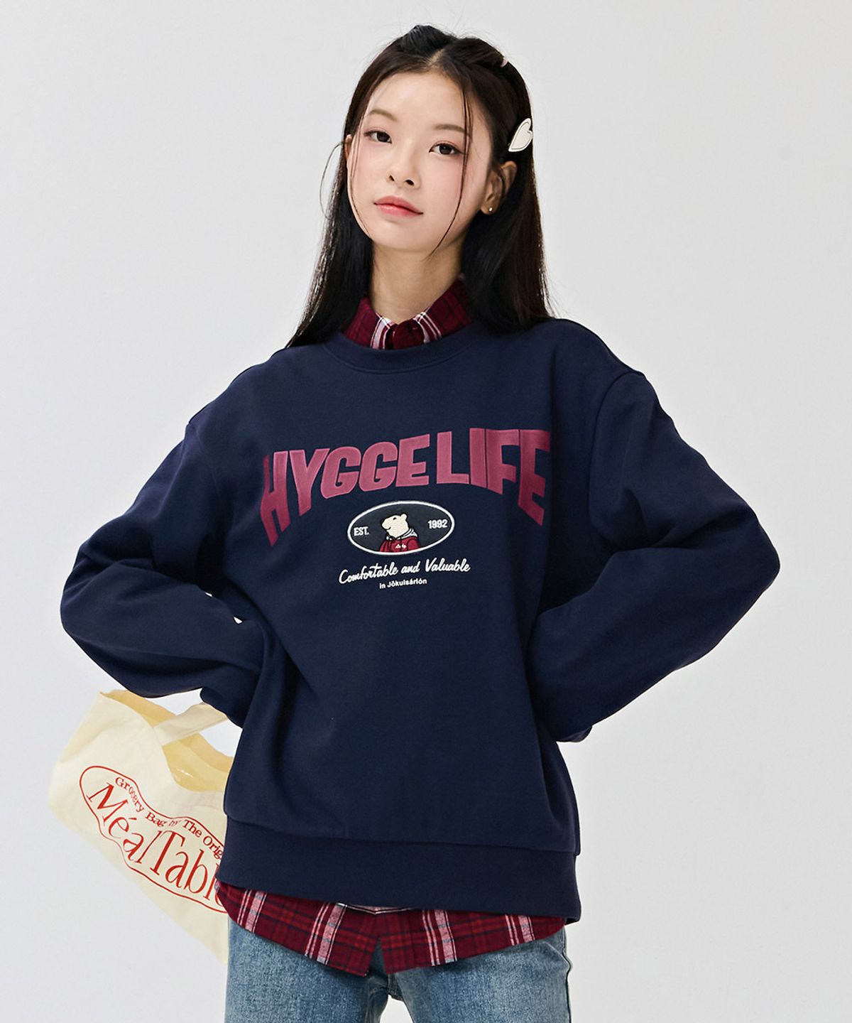 체이스컬트(CHASECULT) 공용 캐릭터 그래픽 맨투맨 티셔츠-네이비