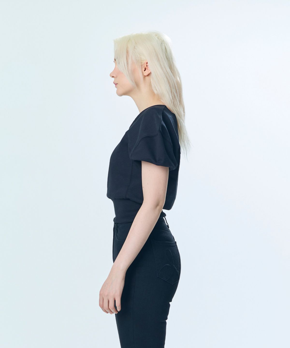 진바비(JINBARBIE) 우주 오각넥 티셔츠 블랙
