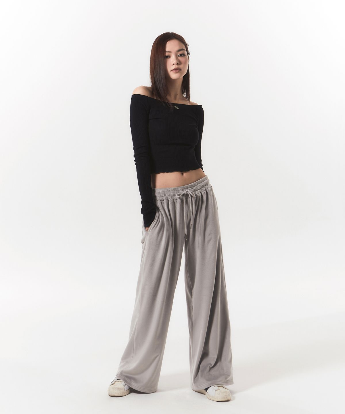 체리퀴리(CHERRYQUIRI) smooth off shoulder top - black