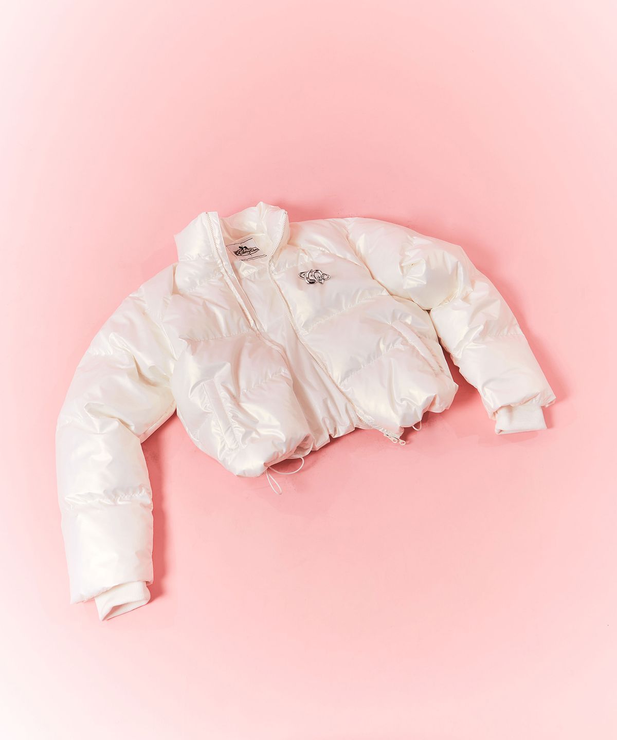 체리퀴리(CHERRYQUIRI) high beam puffer jk - pearl white