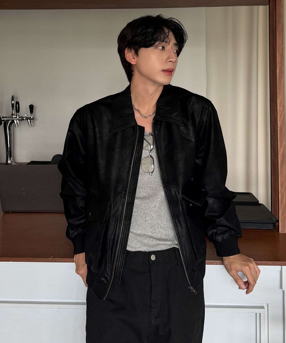 레프트서울(LEFTSEOUL) [남녀공용] 신세틱 레더 플라이트 자켓 [블랙]
