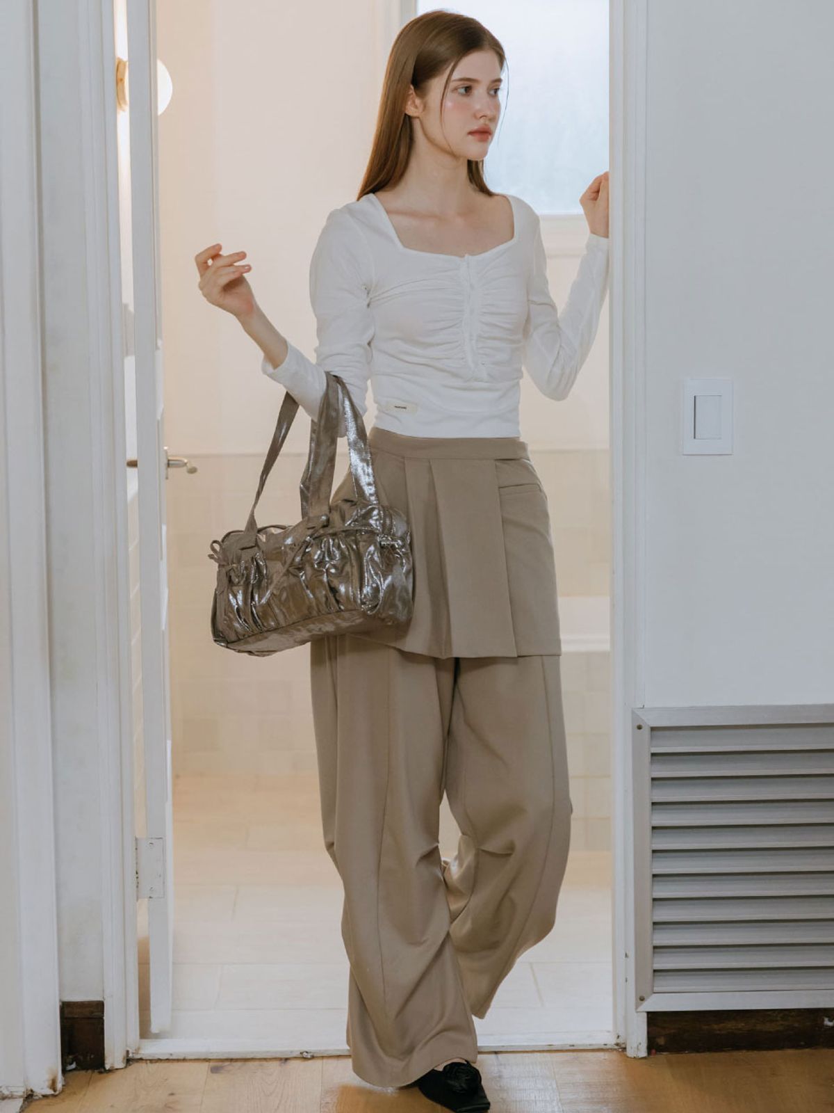 모이페어(MOIFAIRE) PLEATED LAYERED SKIRT PANTS / BEGIE