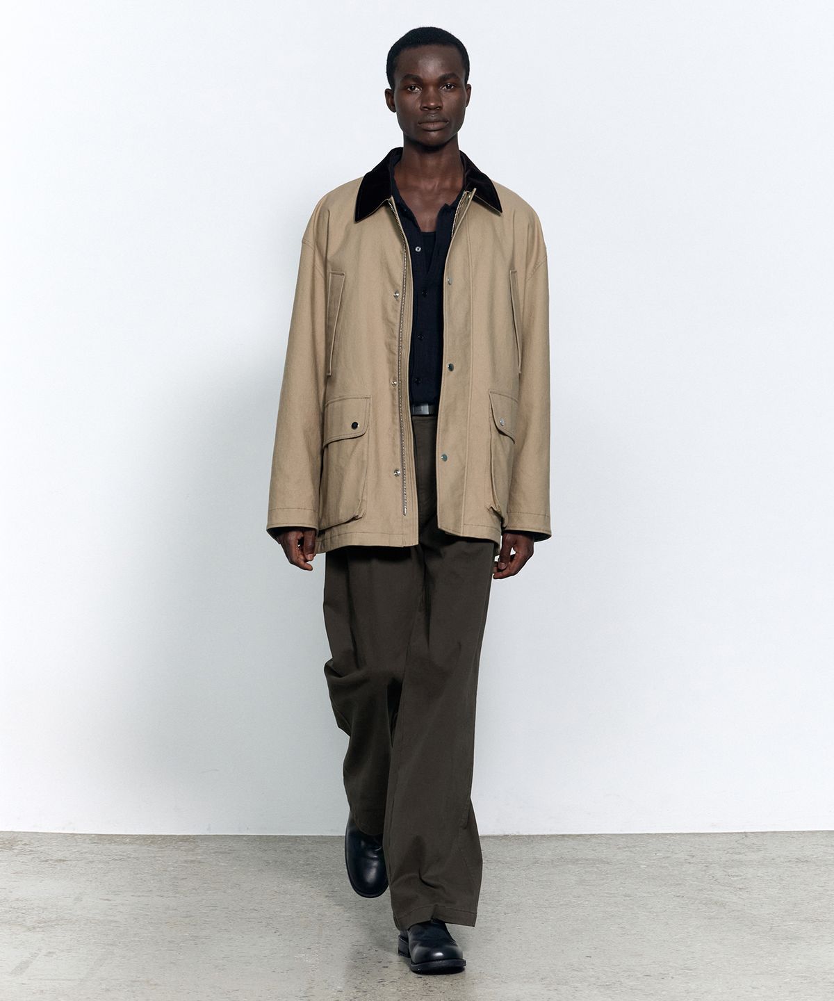 인사일런스(INSILENCE) 덕 캔버스 초어 자켓 BEIGE
