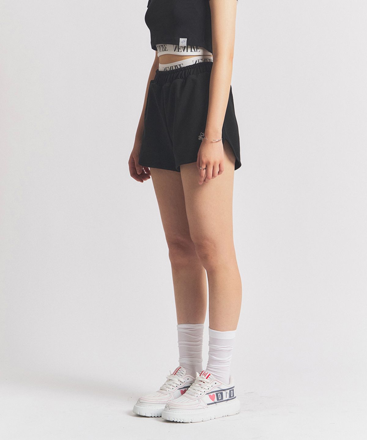닐라이즈(NEALIZE) Banding Athlete Shorts Black