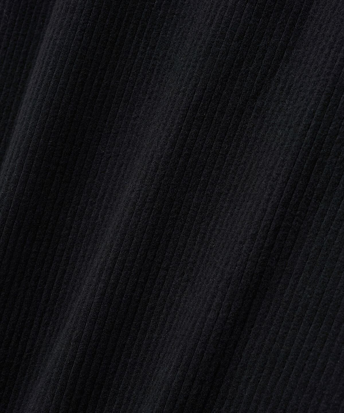 노이어(NOIRER) 리브드 헨리넥 롱 슬리브 티셔츠 (블랙)