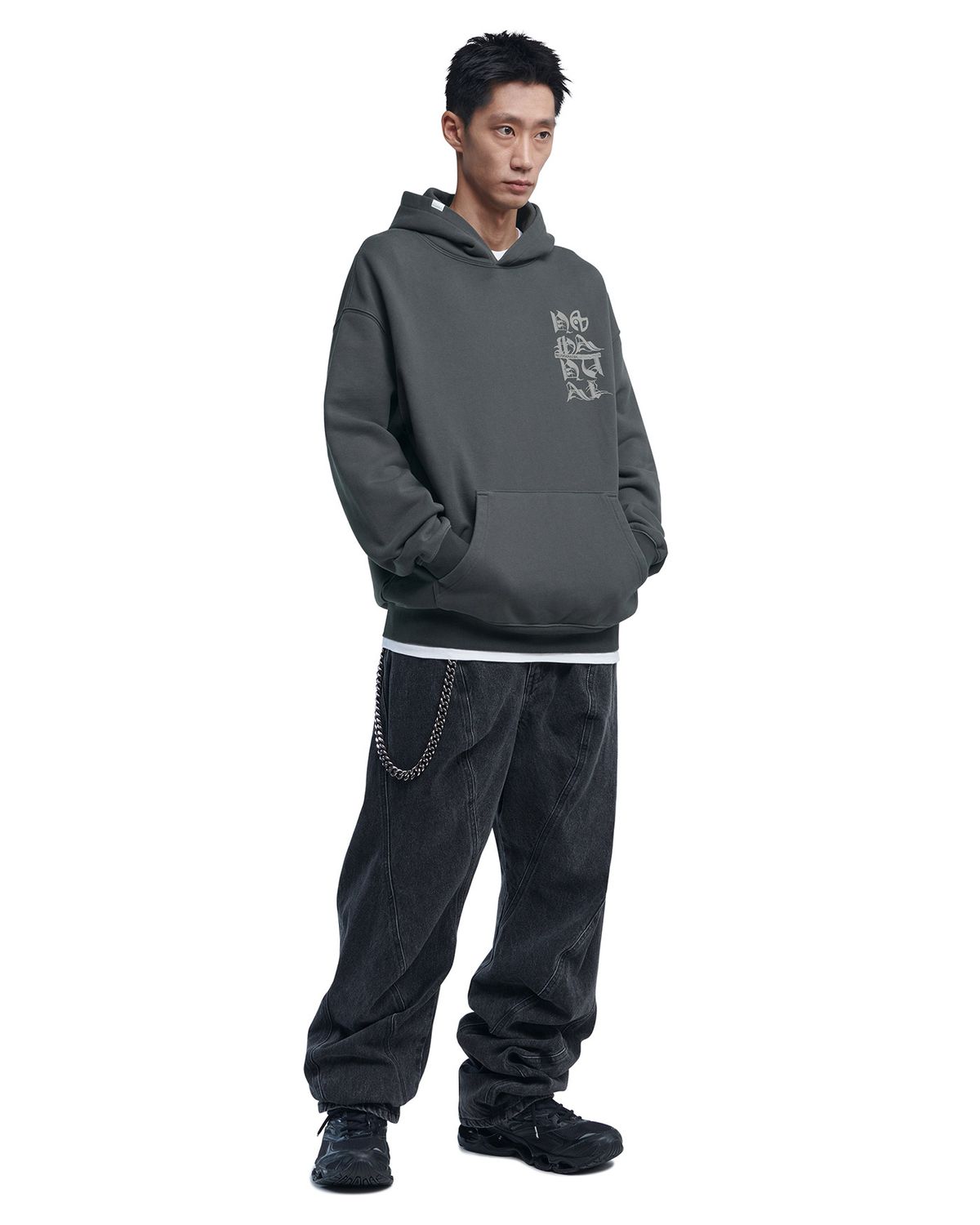 노매뉴얼(NOMANUAL) BLACK LETTER HOODIE - CHARCOAL