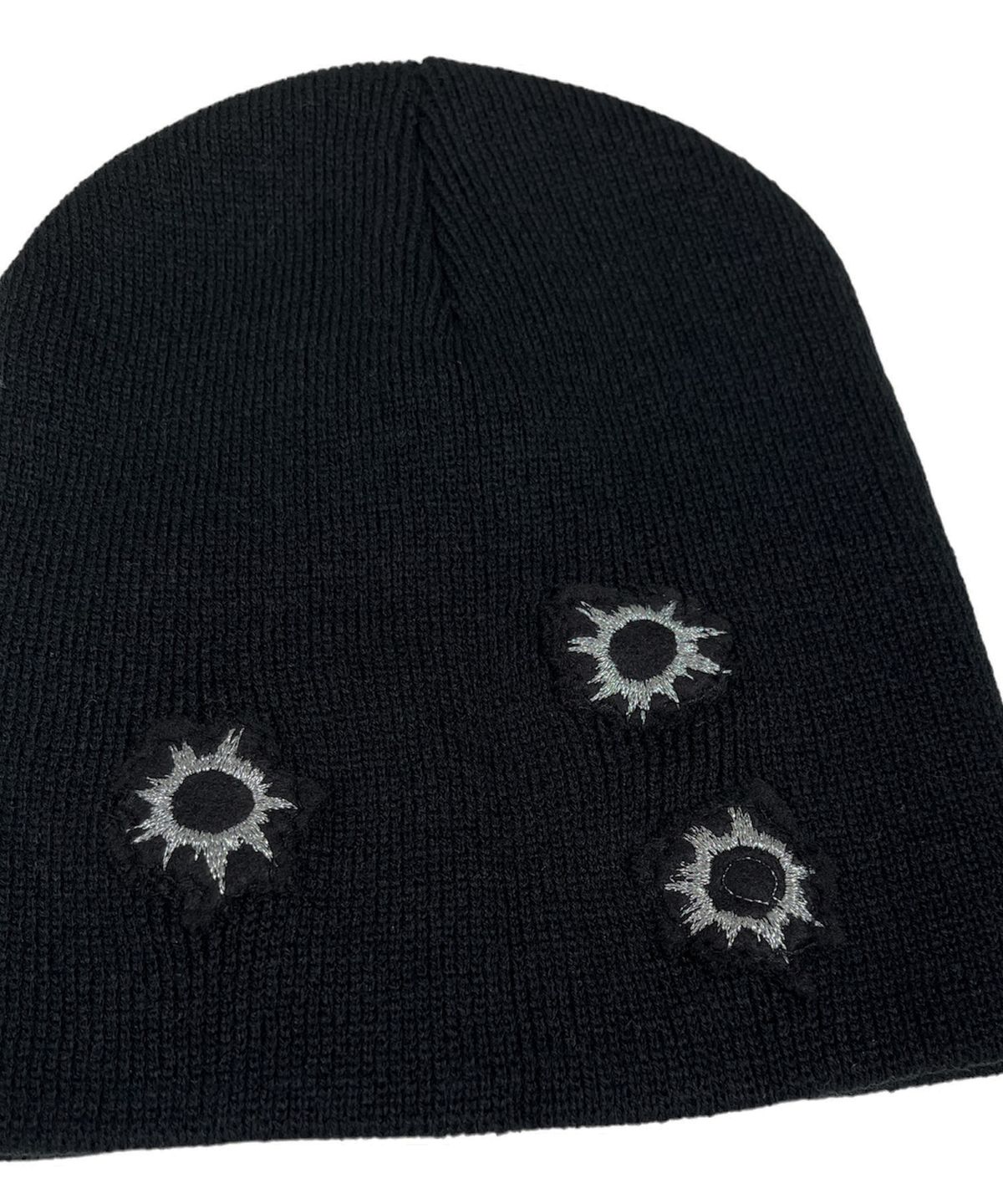 스케이터락(SK8ER ROCK) Shot Holes Beanie ((Black))