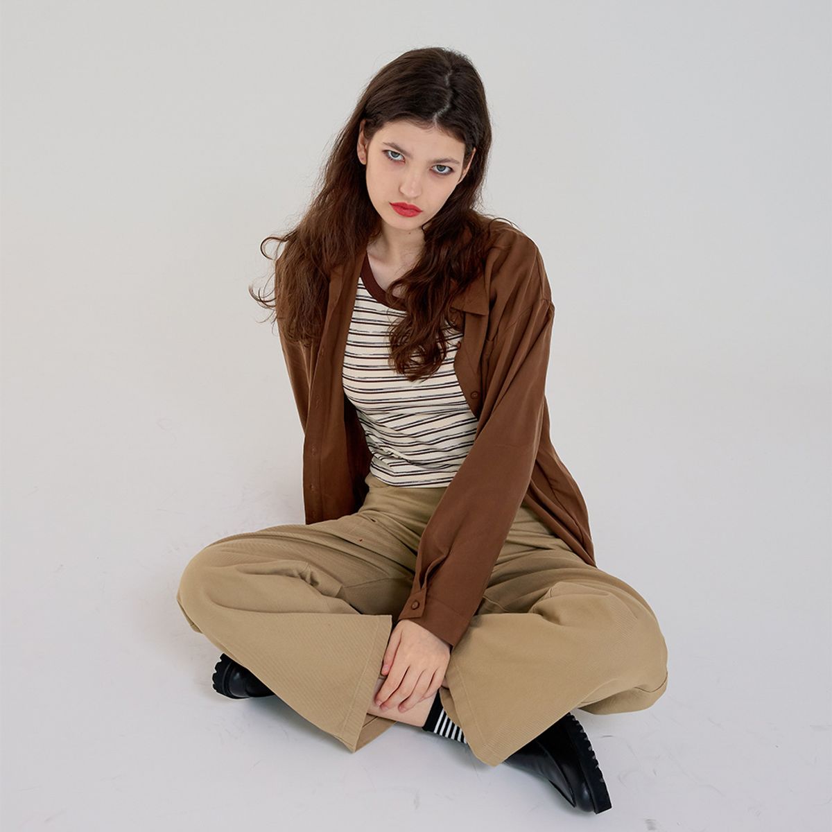 에이앤레이(AEIREI) AR_Casual striped inner set shirt_BROWN