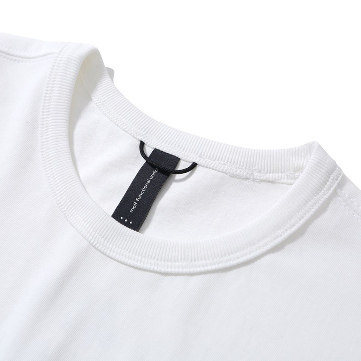 모이프(MOIF) [AW24]404 GNF(B) L/S TEE / OFF WHITE