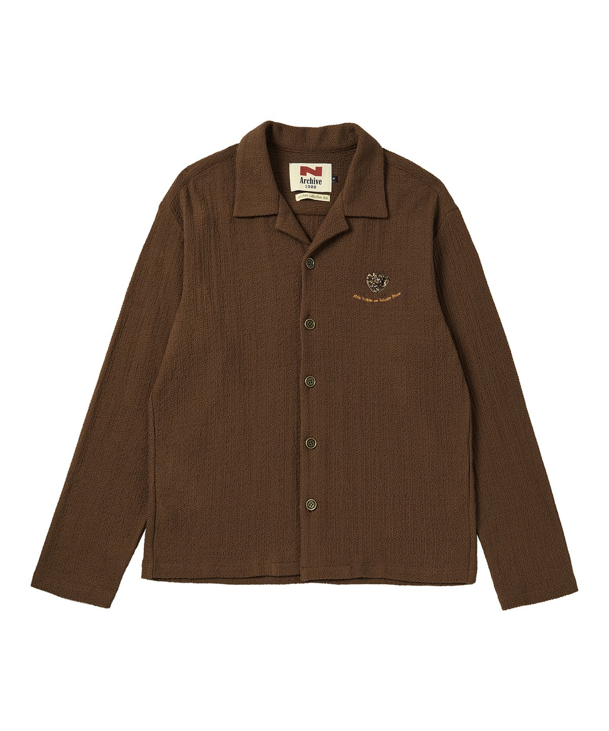 비욘드클로젯(BEYOND CLOSET) [COLLECTION LINE] 빈티지 메달 로고 니트 셔츠 브라운