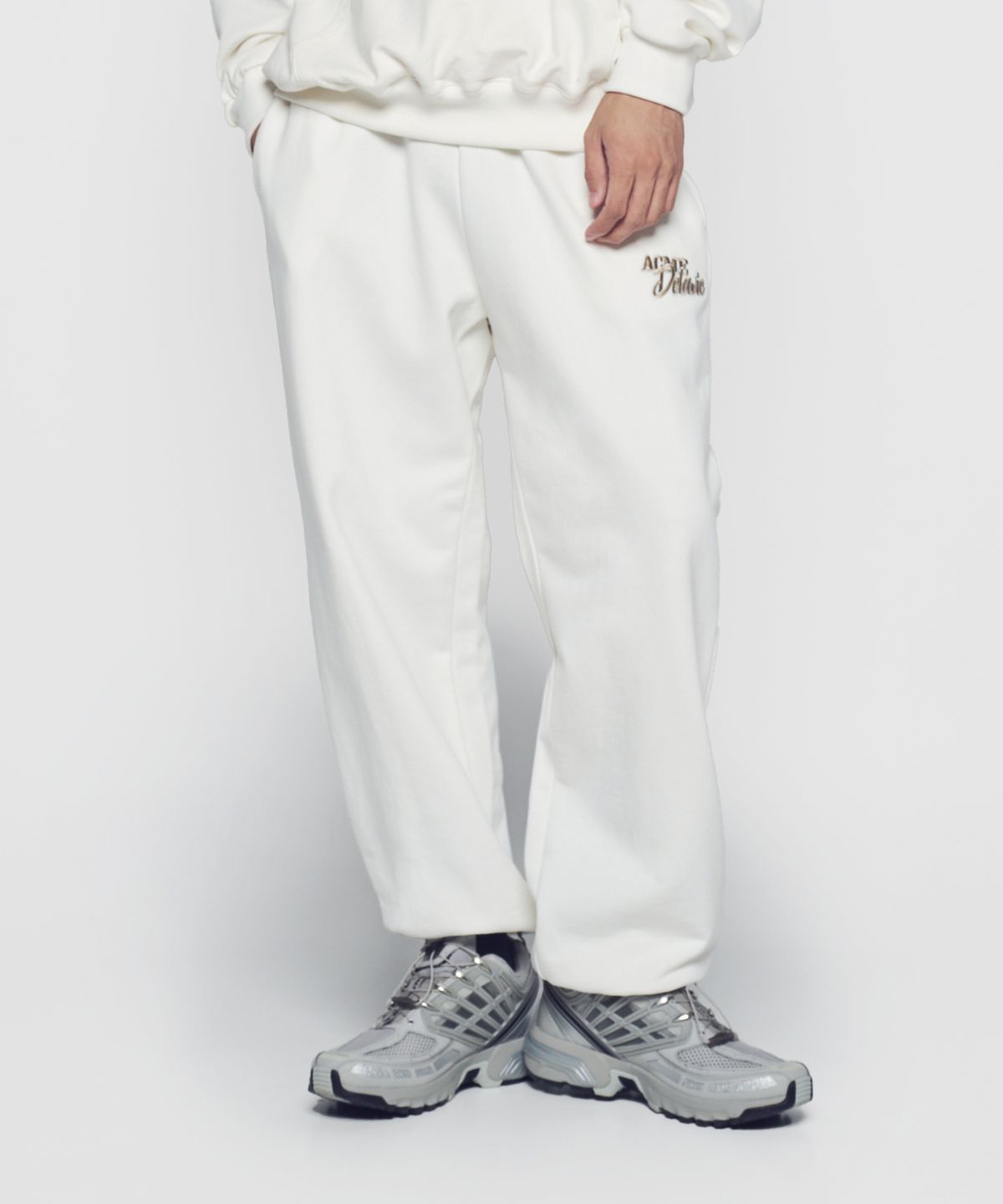 아크메드라비(ACME DE LA VIE) ROUND SCRIPT BOUCLE LOGO PANTS (3 COLOR)