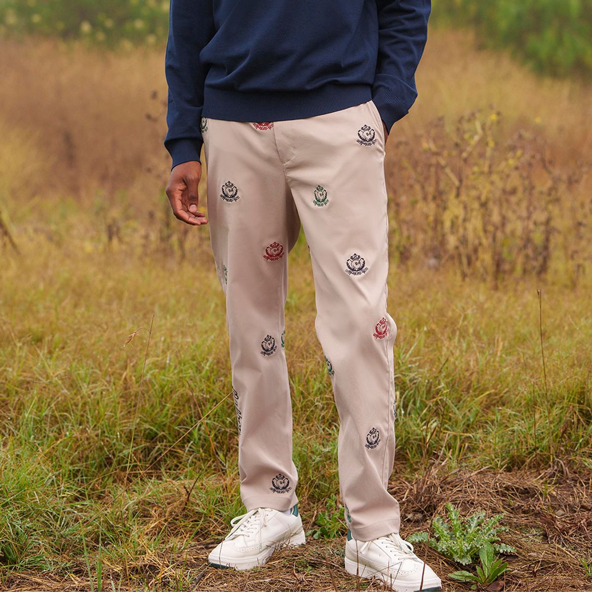 말본 골프(MALBON GOLF) 버킷 자수 치노 팬츠 BEIGE (MAN)